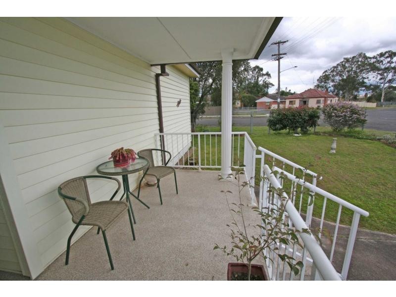 1 Mills Crescent, Cessnock NSW 2325