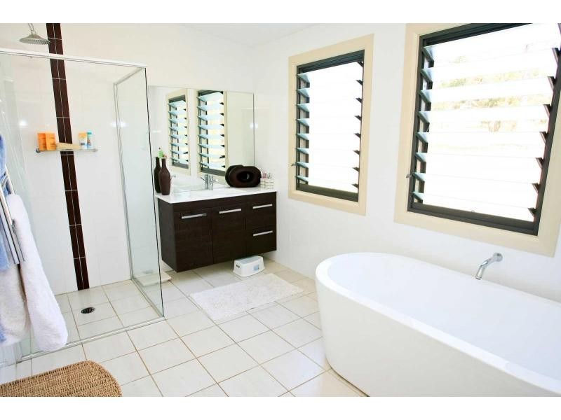 30 The Ballabourneen, Lovedale NSW 2325