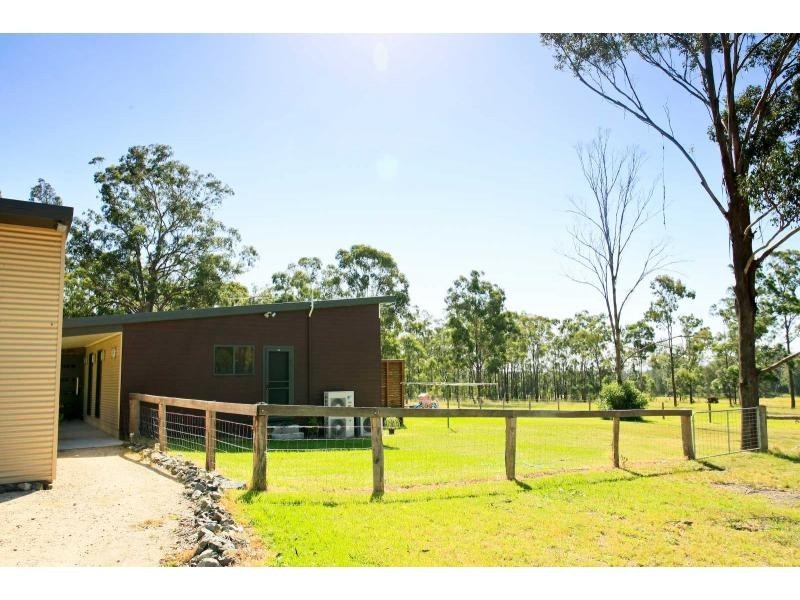 30 The Ballabourneen, Lovedale NSW 2325