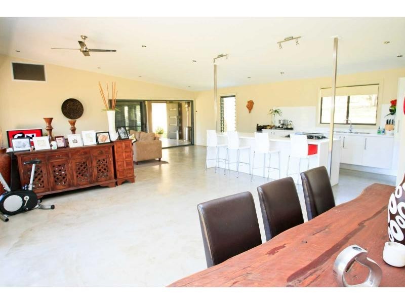 30 The Ballabourneen, Lovedale NSW 2325