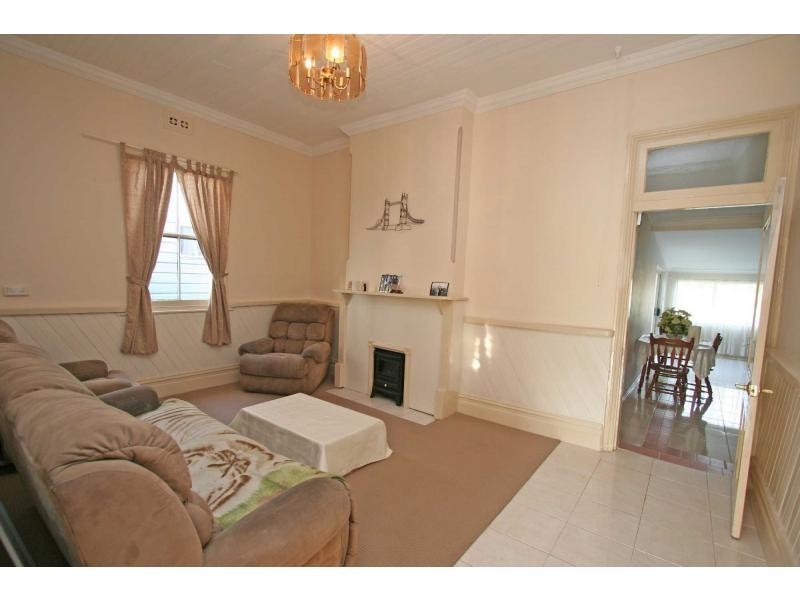 84 Melbourne Street, Abermain NSW 2326