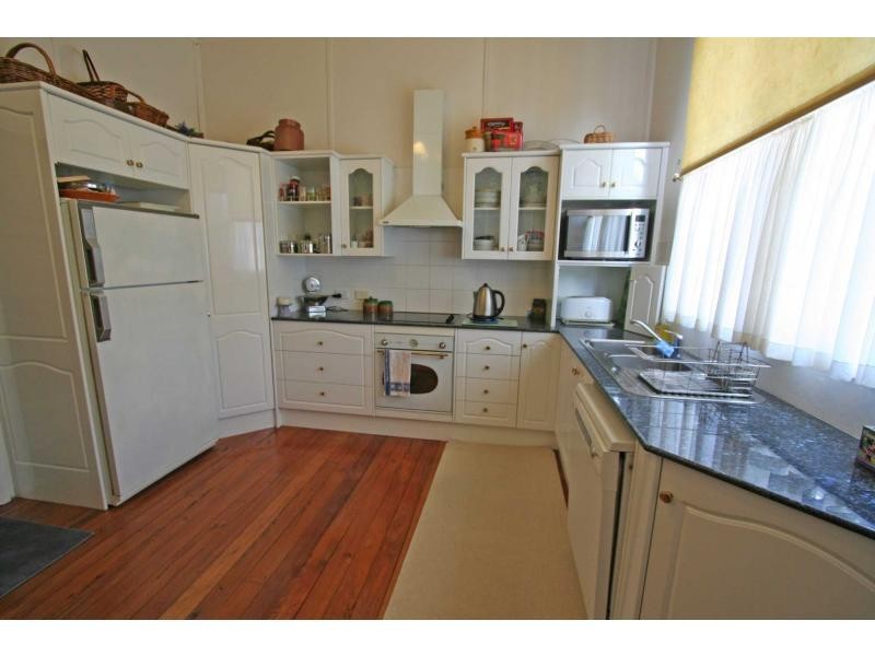 32 Cumberland Street, Cessnock NSW 2325