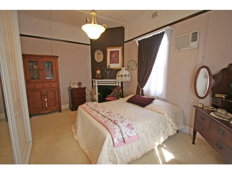 32 Cumberland Street, Cessnock NSW 2325