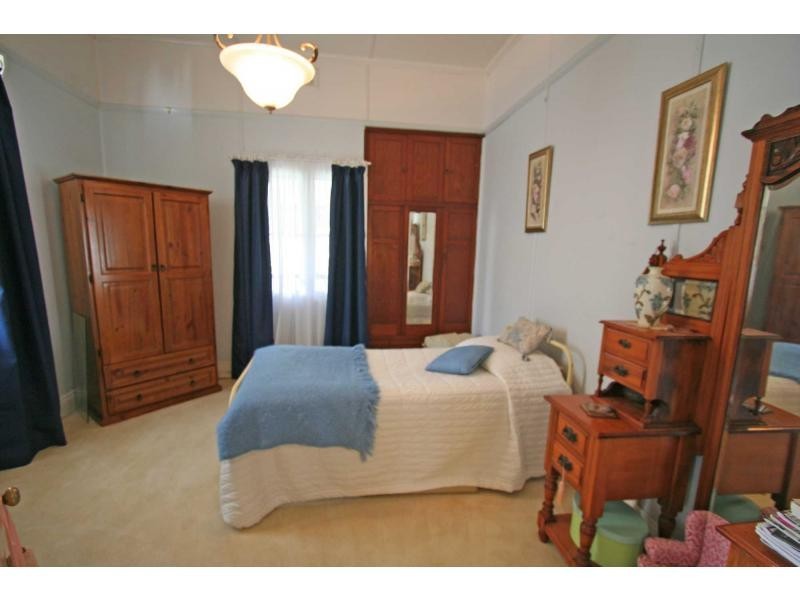 32 Cumberland Street, Cessnock NSW 2325