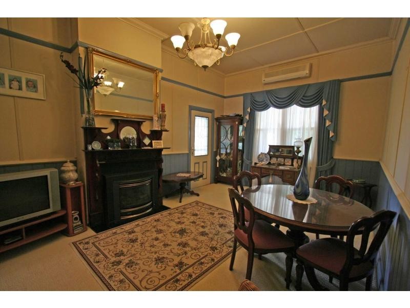 32 Cumberland Street, Cessnock NSW 2325