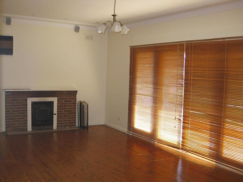 3 Wollombi Road, Cessnock NSW 2325