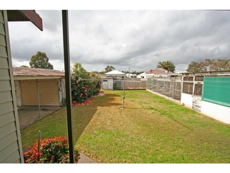 4 Fourth Street, Cessnock NSW 2325