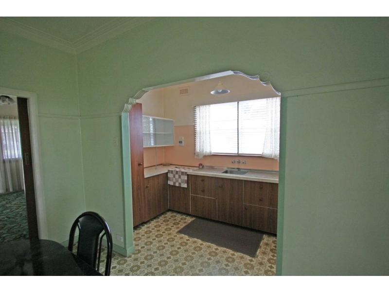 4 Fourth Street, Cessnock NSW 2325