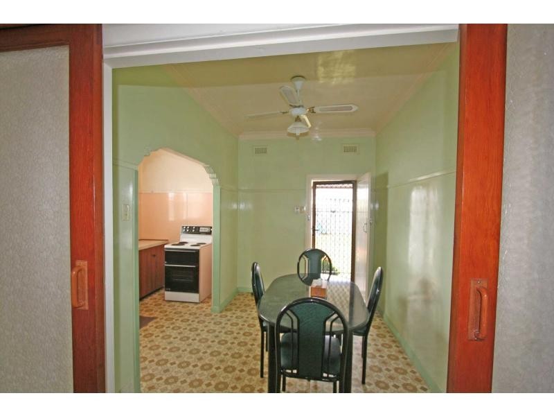 4 Fourth Street, Cessnock NSW 2325