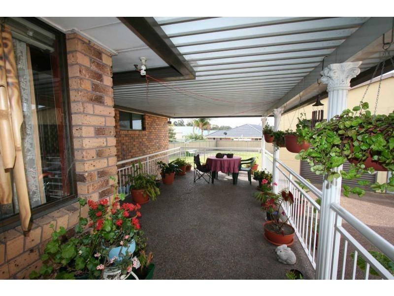 6 Mavis Street, Cessnock NSW 2325