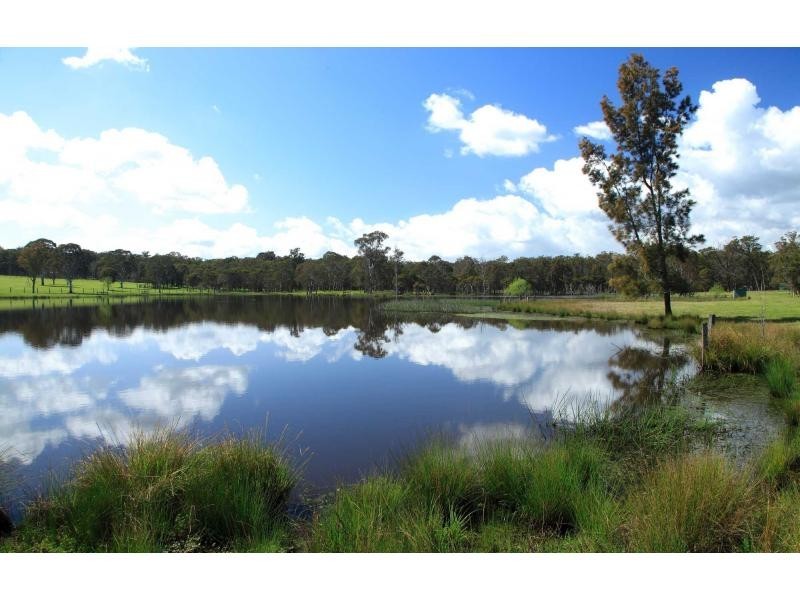 136 Whitings Lane, Quorrobolong NSW 2325