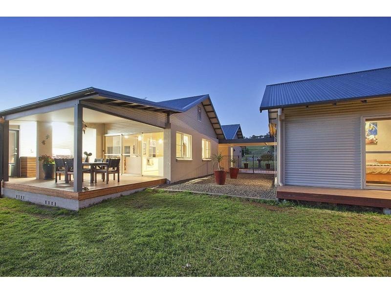 379 Talga Road, Lovedale NSW 2325