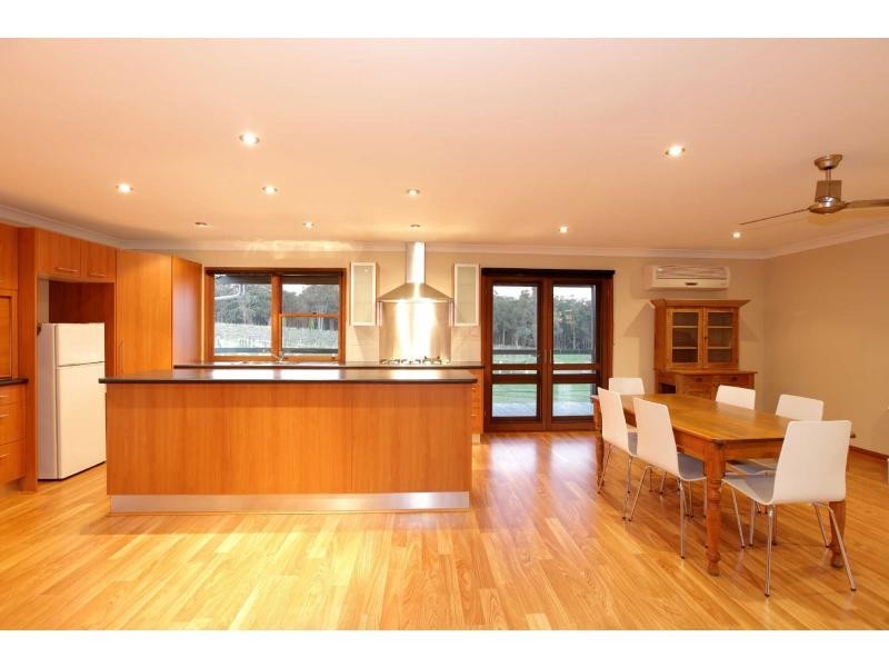 26 Lodge Road, Lovedale NSW 2325