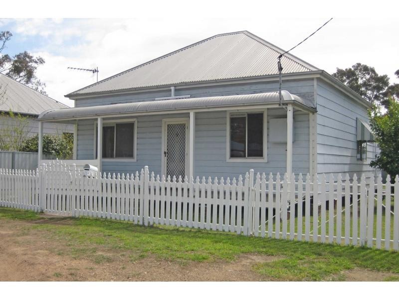 10 Scott Street, North Rothbury NSW 2335