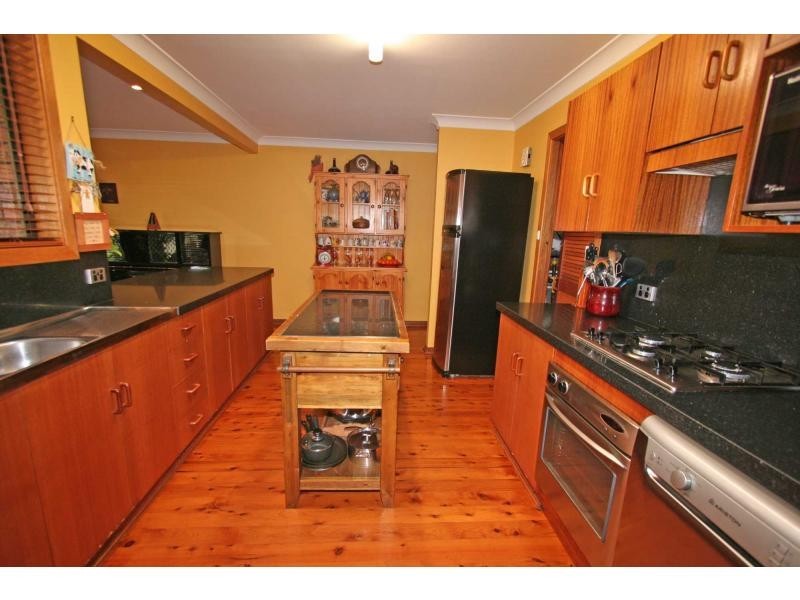 16 Adams Street, Heddon Greta NSW 2321