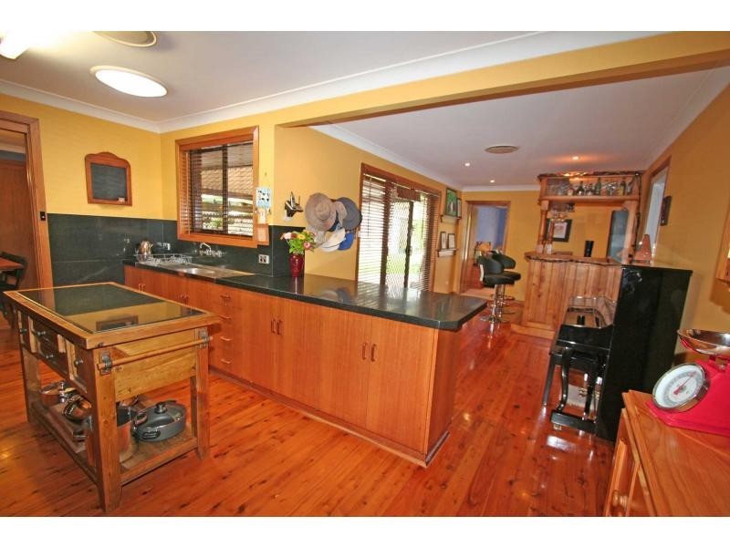 16 Adams Street, Heddon Greta NSW 2321