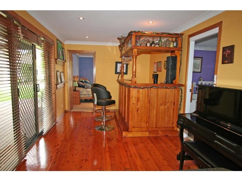 16 Adams Street, Heddon Greta NSW 2321