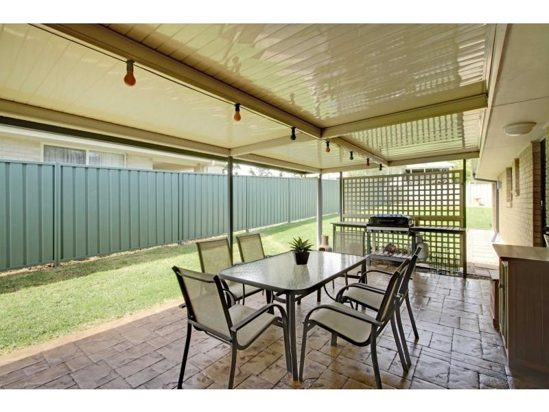 2A William Street, Paxton NSW 2325