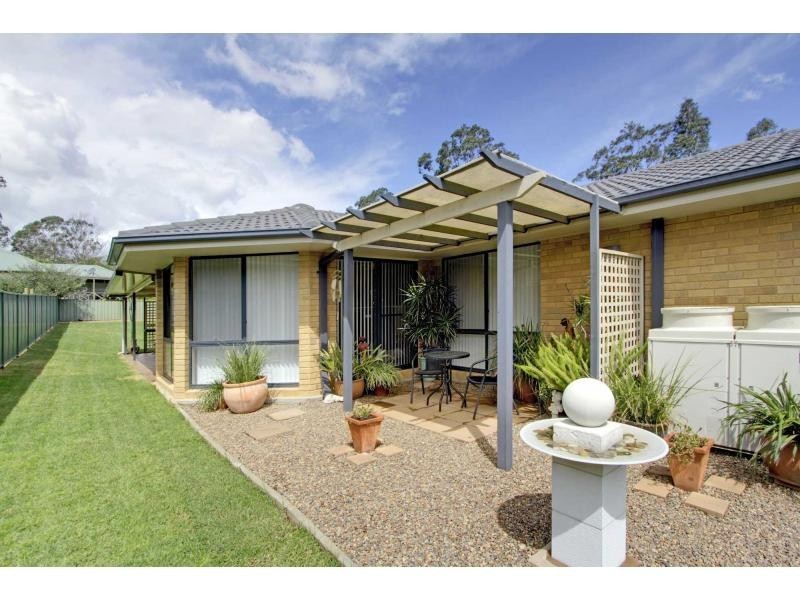 2A William Street, Paxton NSW 2325
