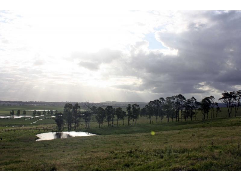 102 Clarence Street, Wallalong NSW 2320