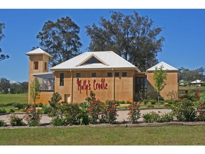 “Molly’s Cradle” 356 Tuckers Lane, Greta NSW 2334