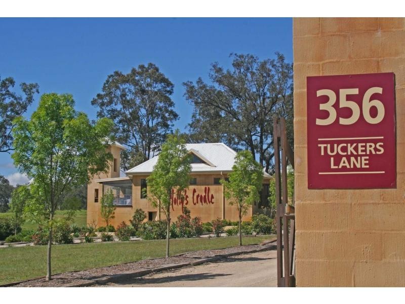 “Molly’s Cradle” 356 Tuckers Lane, Greta NSW 2334