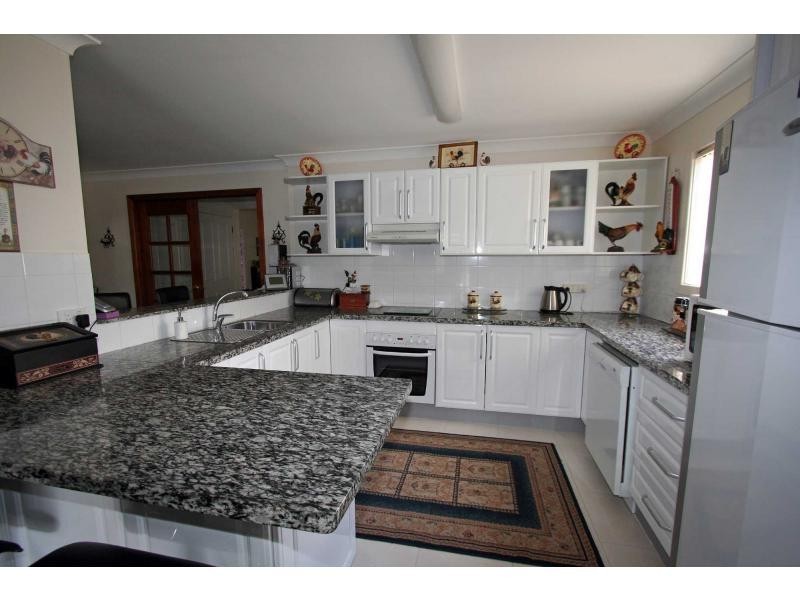 47 Caledonia Street, Kearsley NSW 2325