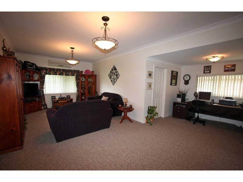 47 Caledonia Street, Kearsley NSW 2325