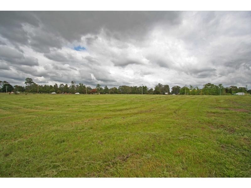 64 Wine Country Drive, Nulkaba NSW 2325