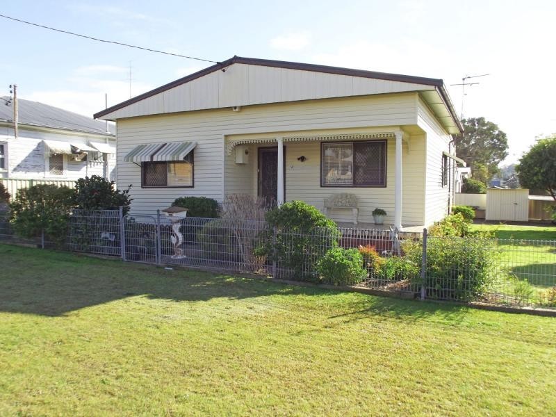 18 McFarlane Street, Cessnock NSW 2325