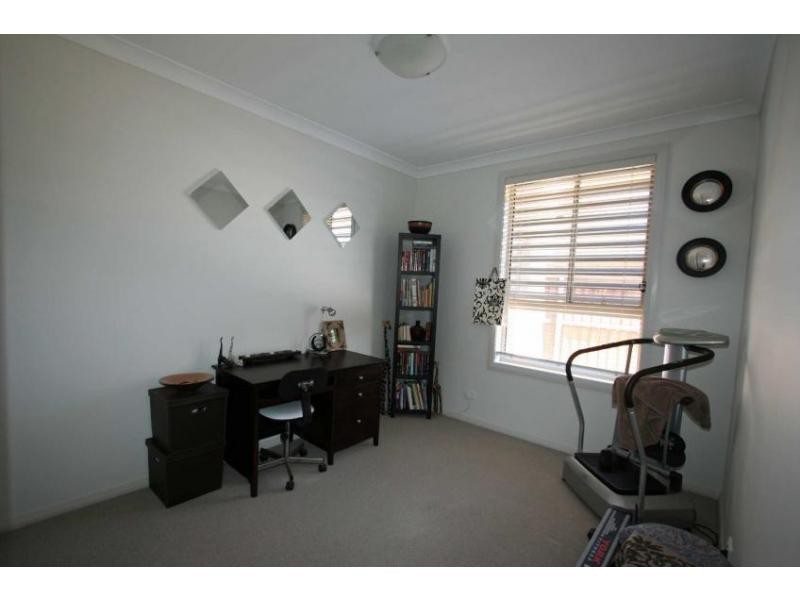 1/7 Lindeman Grove, Cessnock NSW 2325