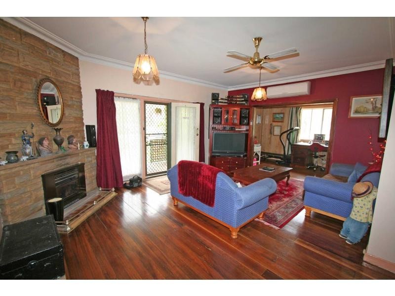 16 Ellalong Road, Pelton NSW 2325