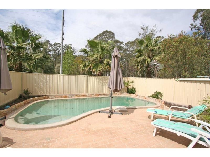 16 Ellalong Road, Pelton NSW 2325