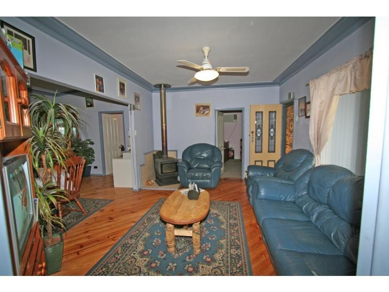 64 Rawson Street, Kurri Kurri NSW 2327