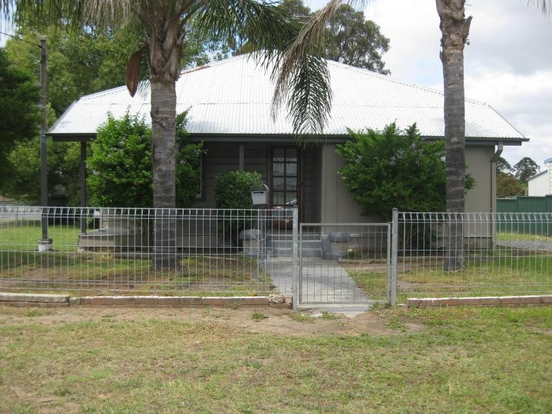 24 Colliery Street, Cessnock NSW 2325