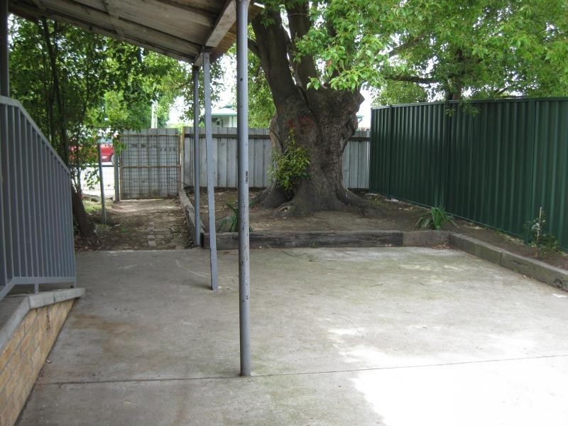 24 Colliery Street, Cessnock NSW 2325