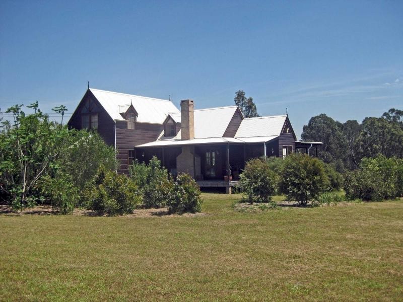 15 The Ballabourneen, Lovedale NSW 2325