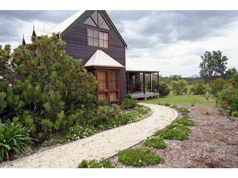 15 The Ballabourneen, Lovedale NSW 2325