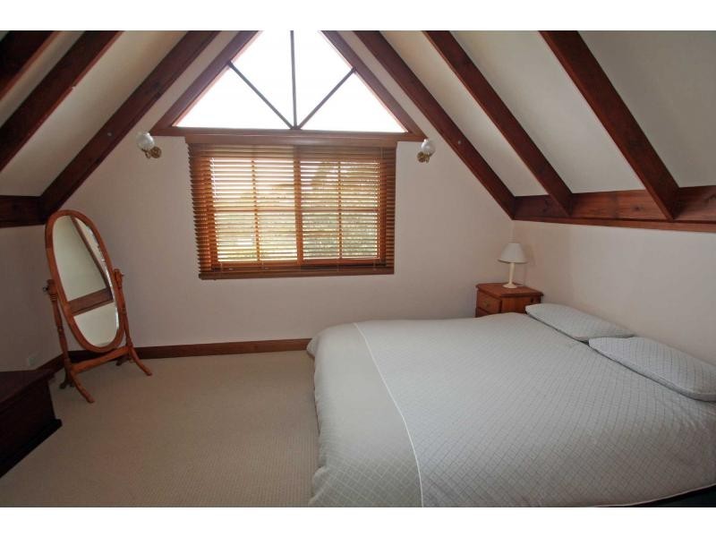 15 The Ballabourneen, Lovedale NSW 2325