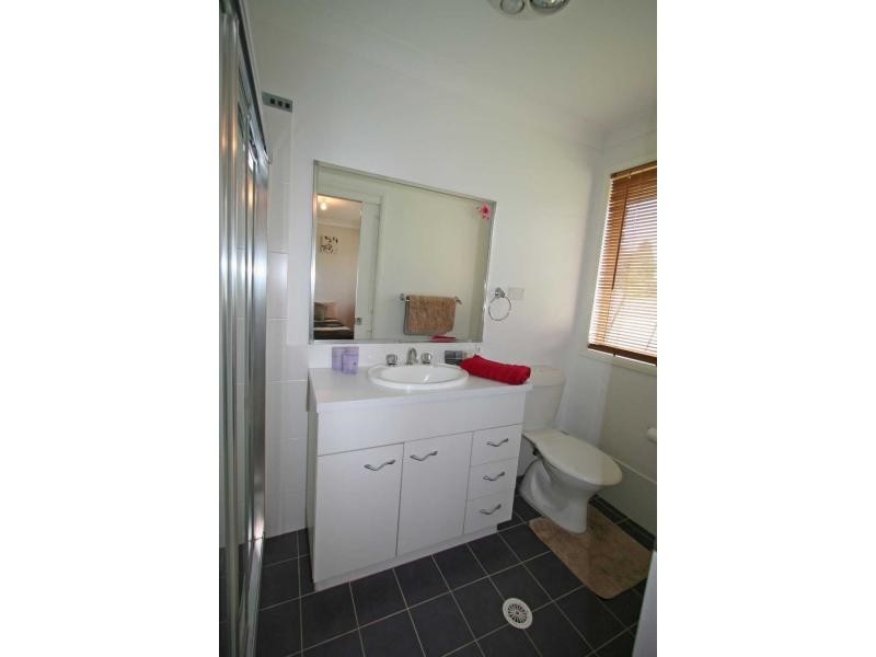 6 Stirling Street, Abernethy NSW 2325