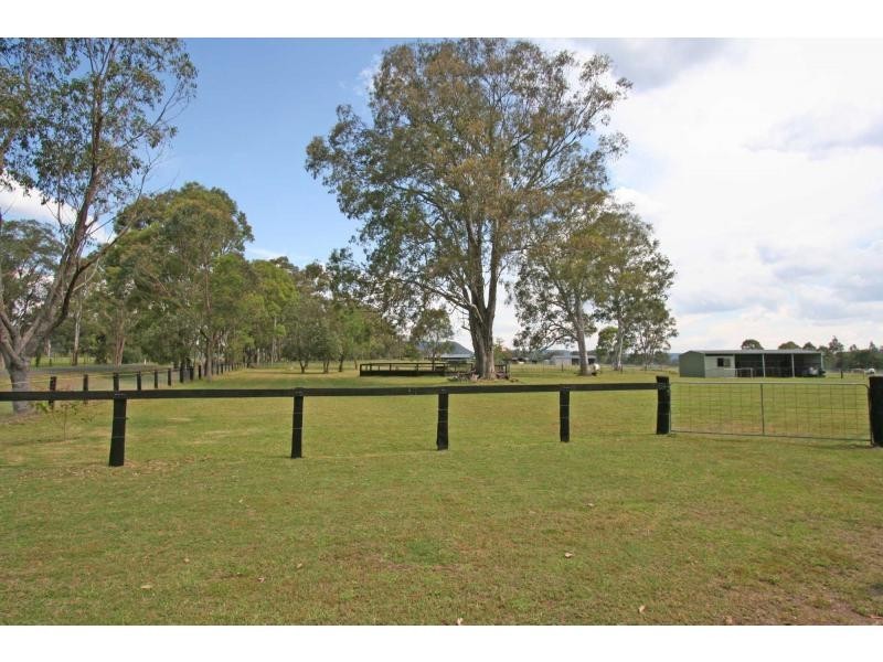 20 Heaton Road, Quorrobolong NSW 2325