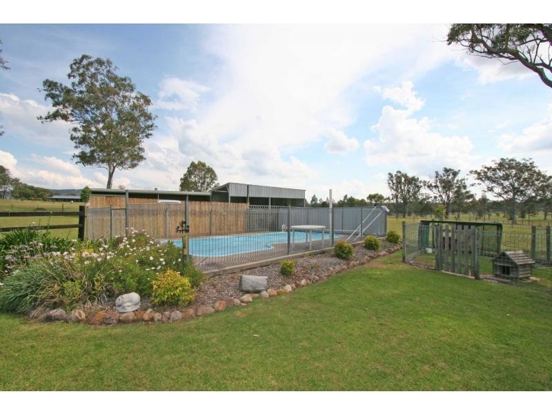 20 Heaton Road, Quorrobolong NSW 2325