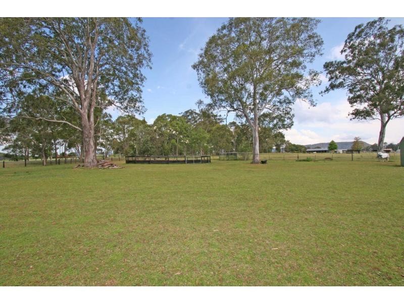 20 Heaton Road, Quorrobolong NSW 2325