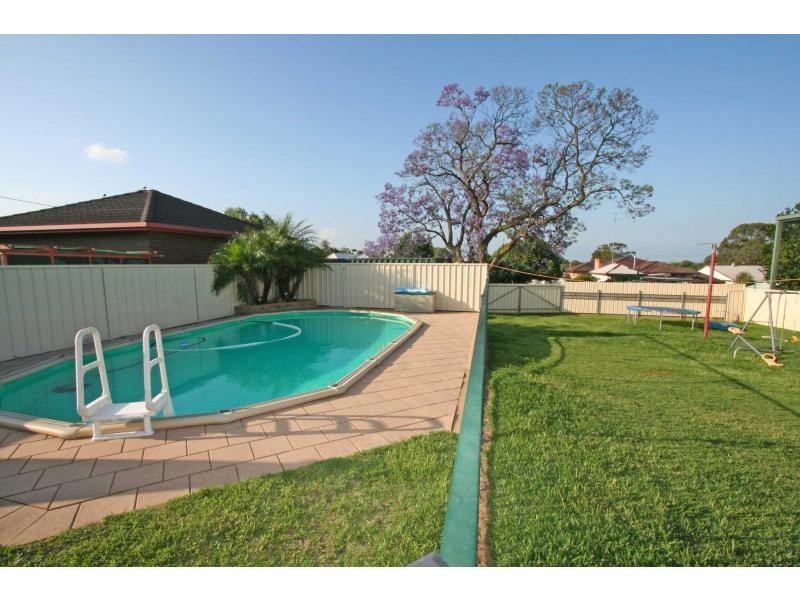 39 Abermain Street, Pelaw Main NSW 2327