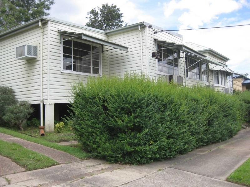 14 Cumberland Street, Cessnock NSW 2325