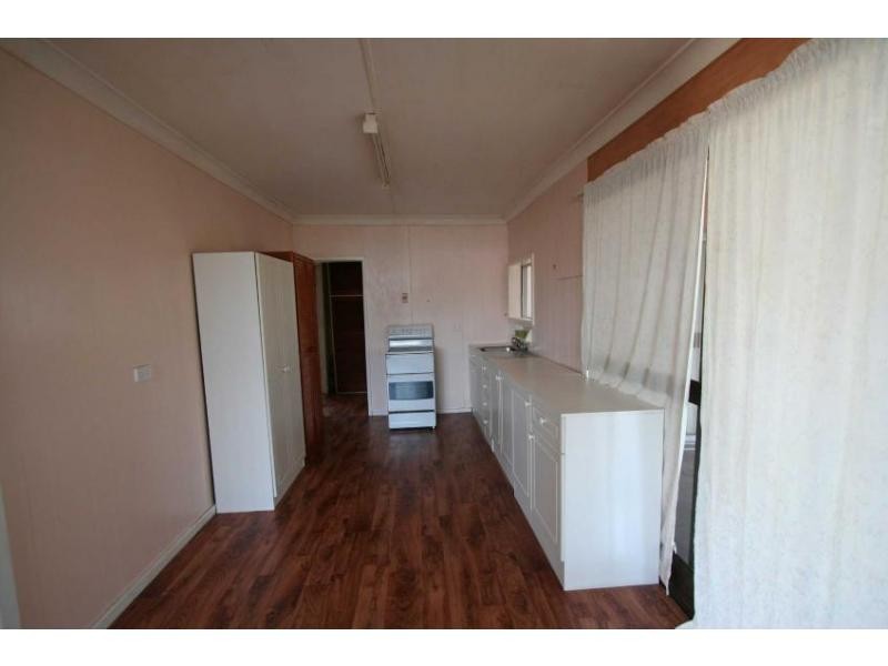 27 Daniel Street, Cessnock NSW 2325