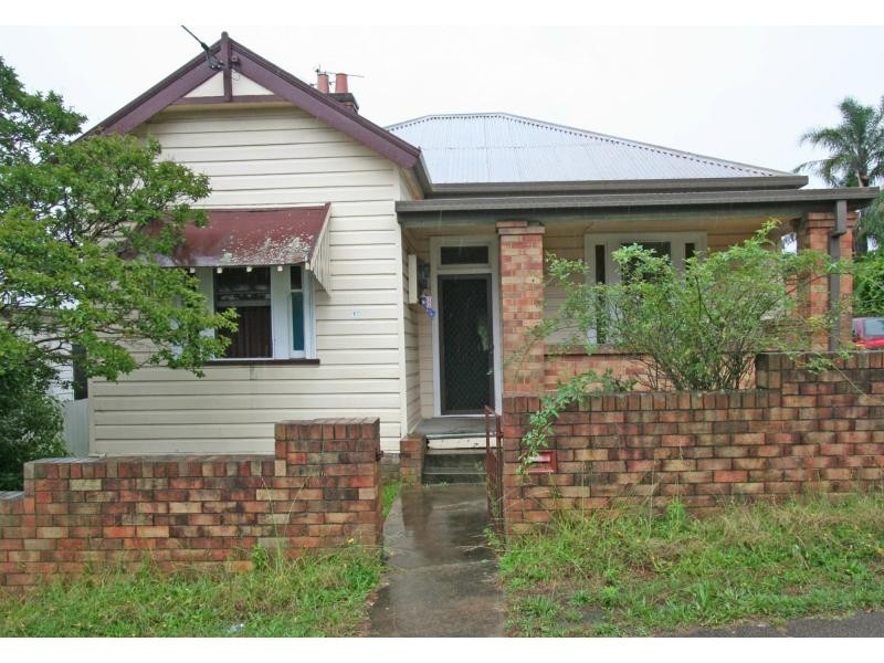16 Hall Street, Cessnock NSW 2325