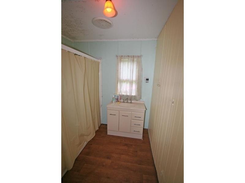 16 Hall Street, Cessnock NSW 2325