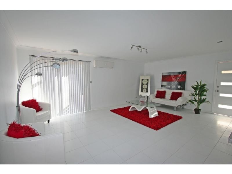 2 Stuart Street, Abernethy NSW 2325