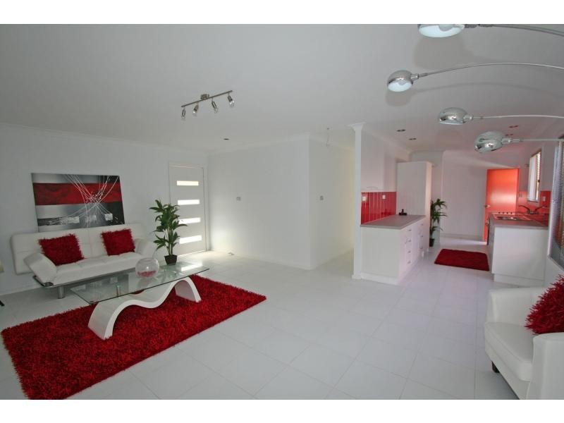 2 Stuart Street, Abernethy NSW 2325